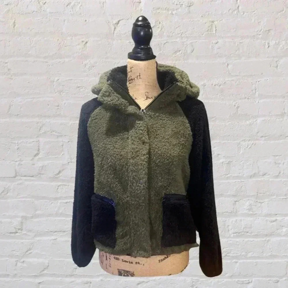Plush x Revolve Green/Black Teddy Coat - Picture 1 of 6